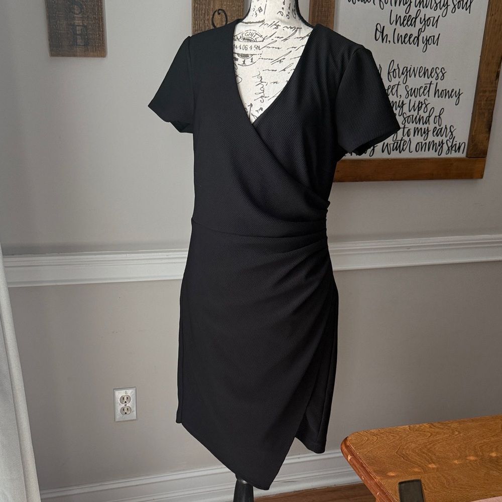 Bisou Bisou Elegant Black Asymmetrical Mini Dress
